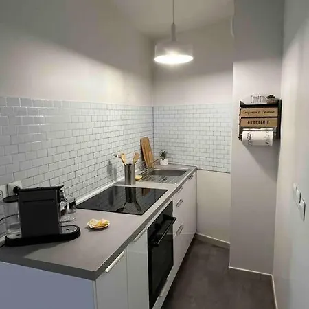 Apartment Entier *au Pied De La Gare* *